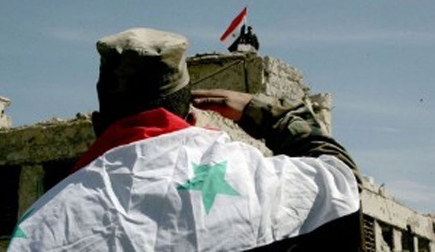 بالصور..رفع العلم السوري في جوبر وعين ترما