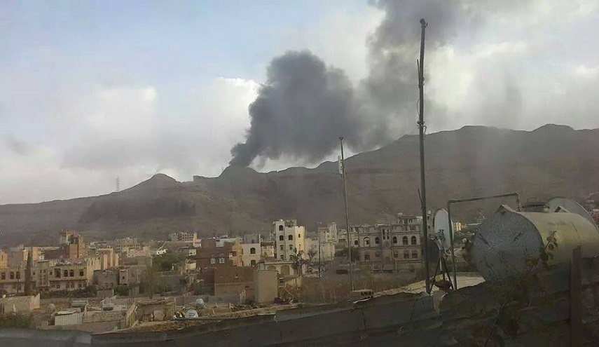 طيران تحالف العدوان السعودي يرتكب مجزرة في الحديدة