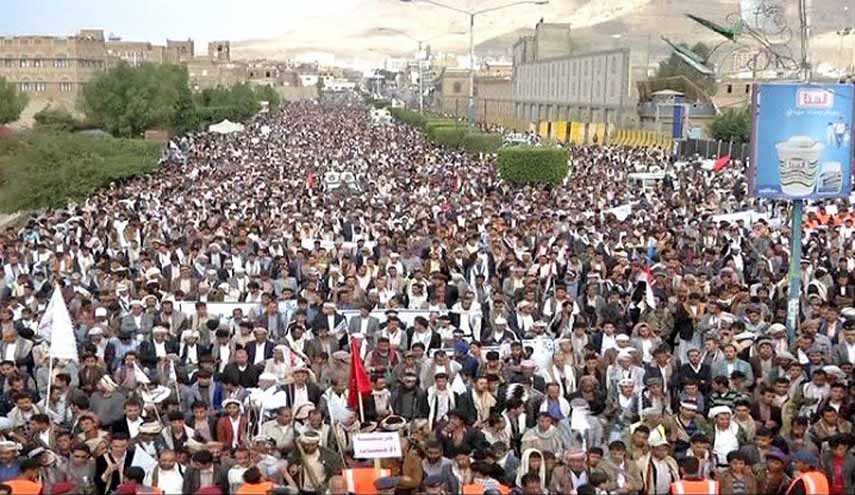 صنعاء تنتفض في مسيرة “تحرير الأرض صونا للعرض”