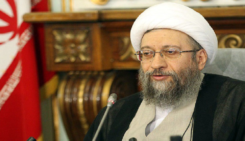 لاريجاني يشدد على ضرورة التعاون بين الحكومة والشعب لمواجهة التحديات الاقتصادية