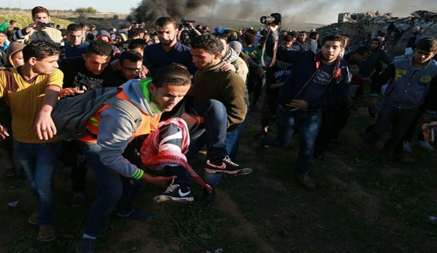 إصابة طفلين باستهداف الاحتلال المتظاهرين شرق خان يونس