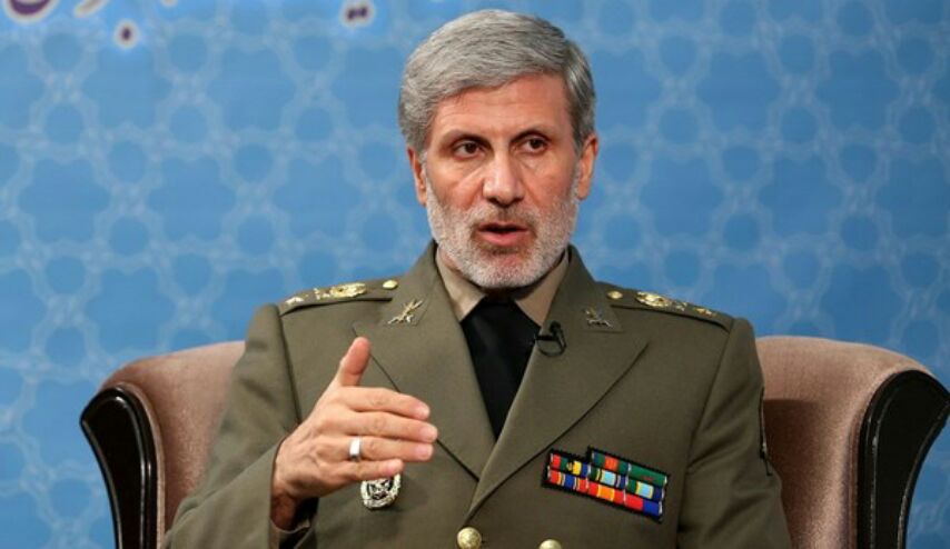 وزير الدفاع الايراني: الشعب اليمني يتعرض يومياً لهجمات جوية غادرة ولئيمة من قبل النظام السعودي
