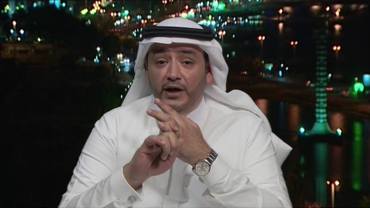 إعلامي سعودي يرقص على جثث شهداء غزة!