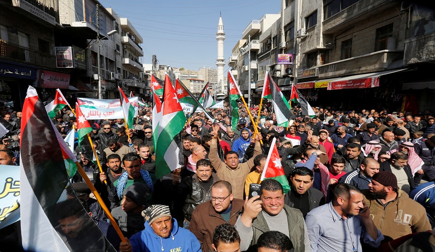 الاردن تقبض على 5 اشخاص من جنسيات عربية شاركوا بالاحتجاجات