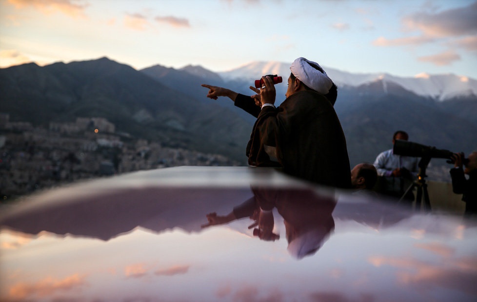تشخيص روز عيد فطر؛ امر حكومتي يا فقهي؟