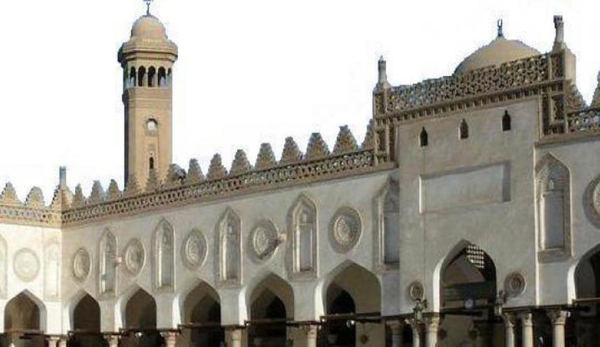 رسانه مصري: استاد دانشگاه الازهر به دليل گرايش به مذهب شيعه تعليق شد