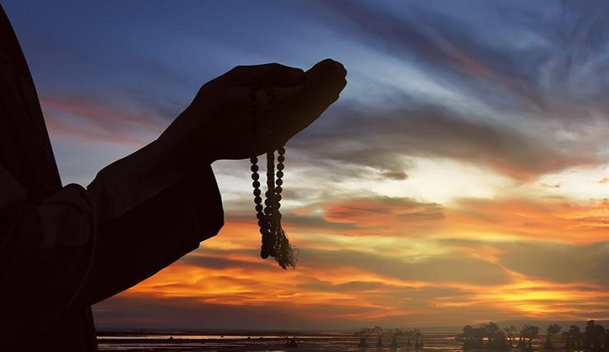 دعاء اخر رمضان مكتوب."دعاء اخر ساعة من رمضان"