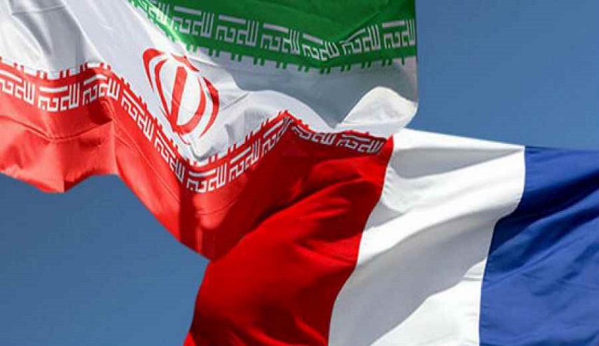 ايران وفرنسا توقعان على مذكرة تفاهم في التعاون العلمي 