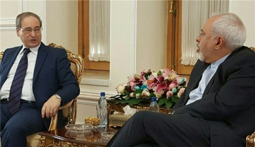 ظريف يستقبل فيصل المقداد ويعقد معه جولة من المباحثات