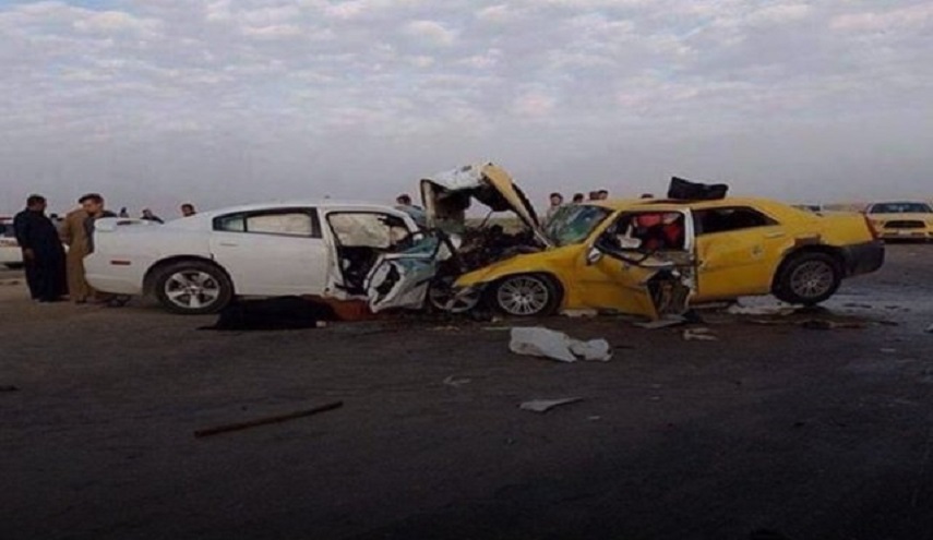 شاهد.. لافتات خاصة على "طريق الموت" في العراق