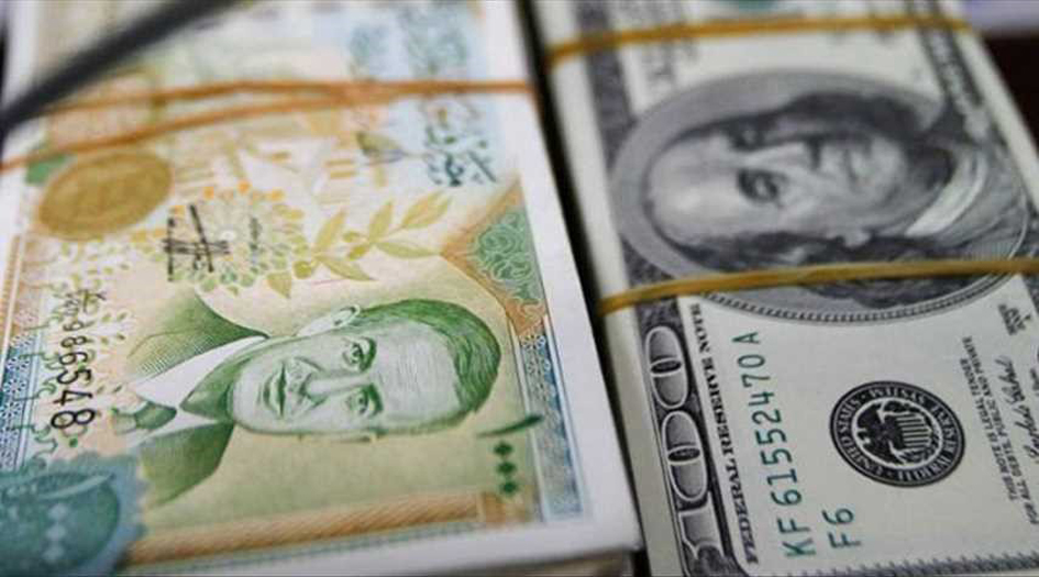 تعليمات جديدة لحركة الدولار العابرة للحدود السورية