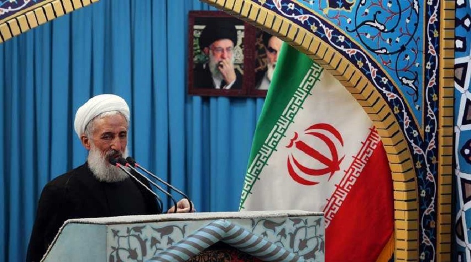  خطيب جمعة طهران: يجب مكافحة الفساد الاقتصادي بحزم 