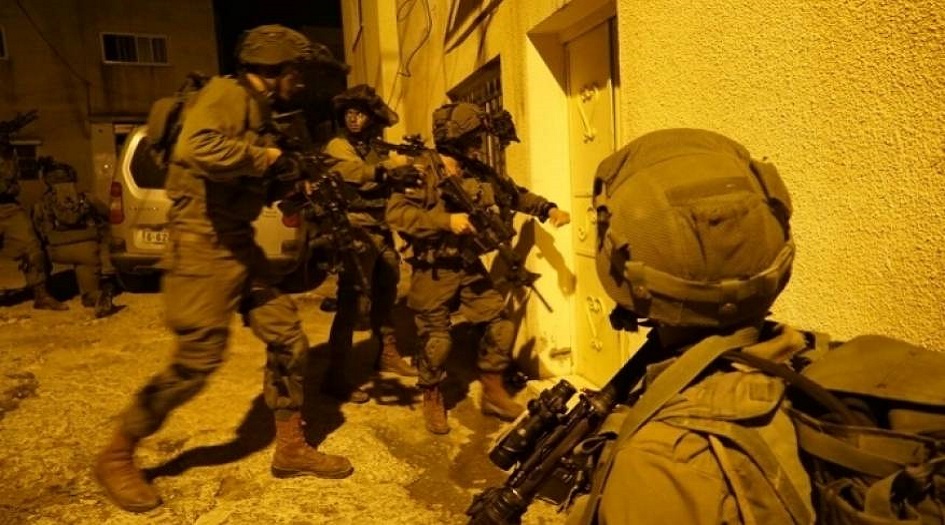 الاحتلال يشن حملة مداهمات واعتقالات بالضفة 