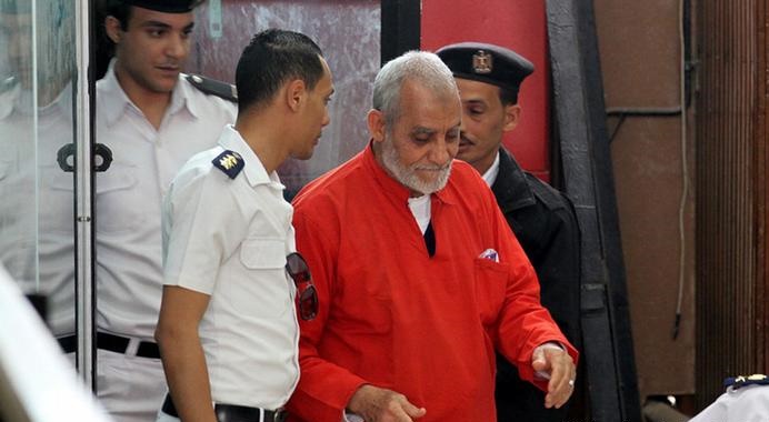 حبس ابد براي رهبر اخوان‌المسلمين در پرونده‌اي ديگر
