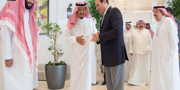 پادشاه سعودي از السيسي در نئوم استقبال كرد