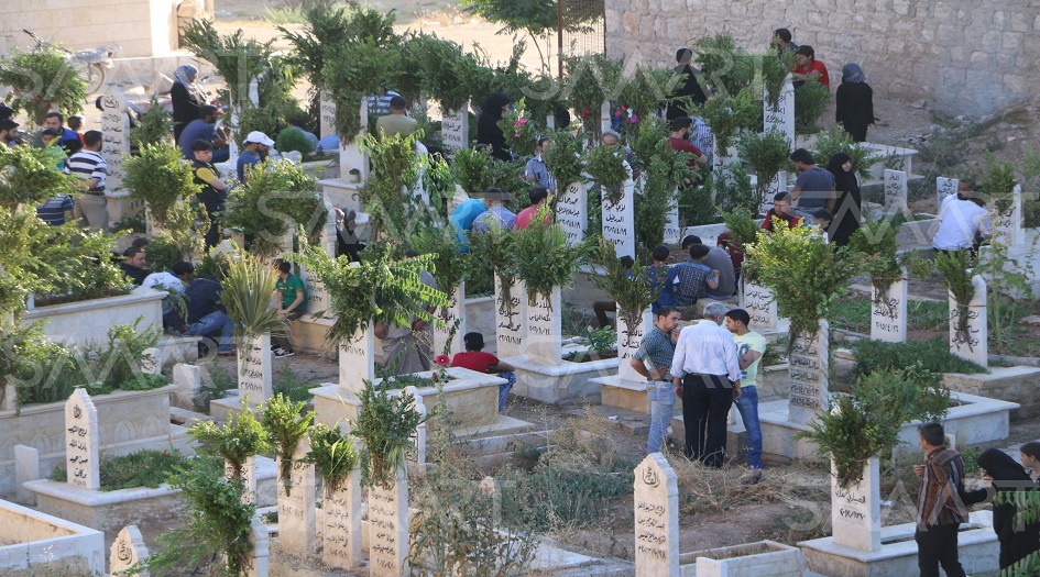 زيارة القبور في العيد مشروعة أم ...؟