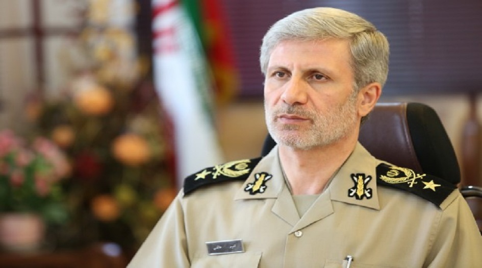  وزير الدفاع الايراني يلتقي بالرئيس السوري في دمشق 