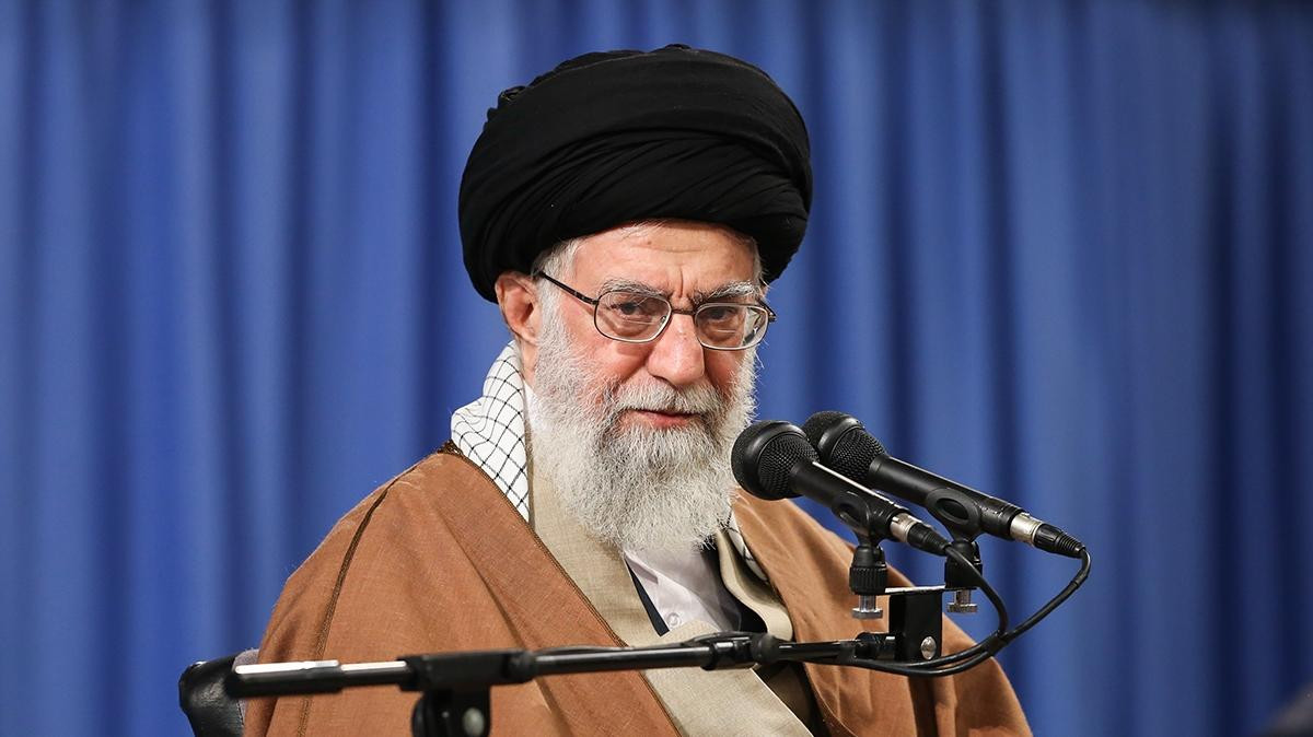 حقوق الإنسان من وجهة نظر الإمام الخامنئي