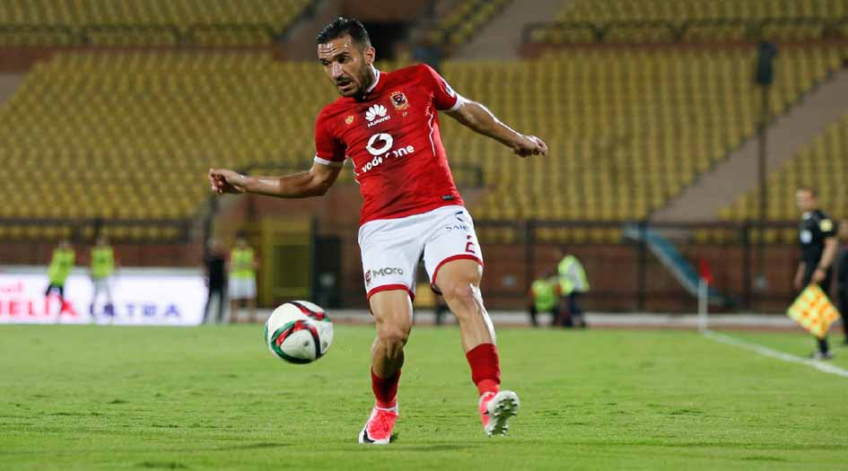 الاعلام التونسى يشيد بتألق علي معلول في مباراة الاهلي وكمبالا سيتي