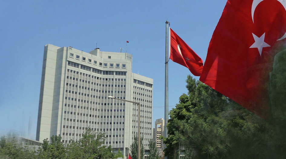 تركيا تطلب من رعاياها الابتعاد عن أماكن المظاهرات في البصرة