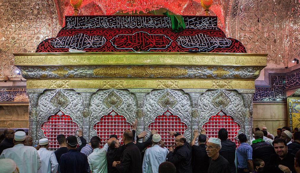 9 روايت در خصوص ثواب زيارت سيّدالشهدا (ع) در عاشورا 