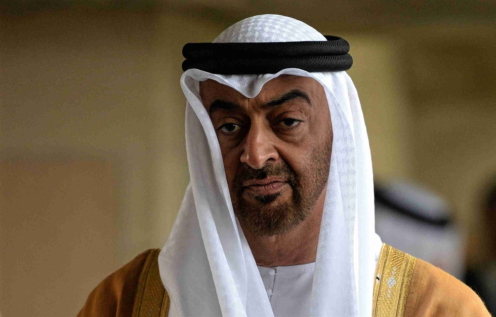 صحيفة فرنسية تكشف لماذا ألغى ولي عهد ابو ظبي زيارته لباريس؟