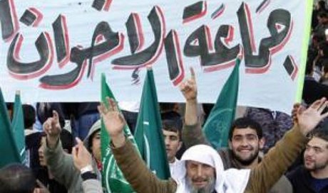 حذف اسامي اعضاي اخوان المسلمين از خيابان‌هاي استان المنيا مصر