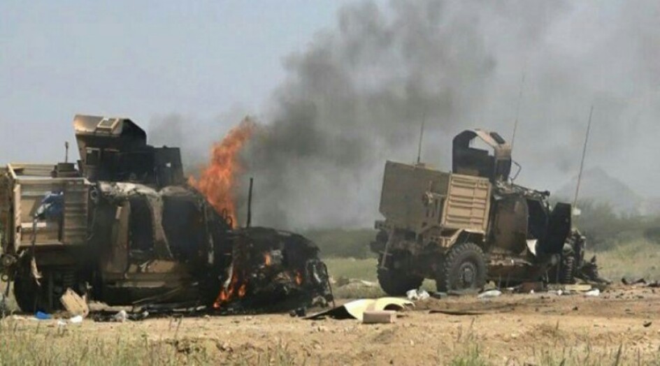 الجيش اليمني يحرر مواقع إستراتيجية بعسير السعودية، وهروب جماعي للمرتزقة
