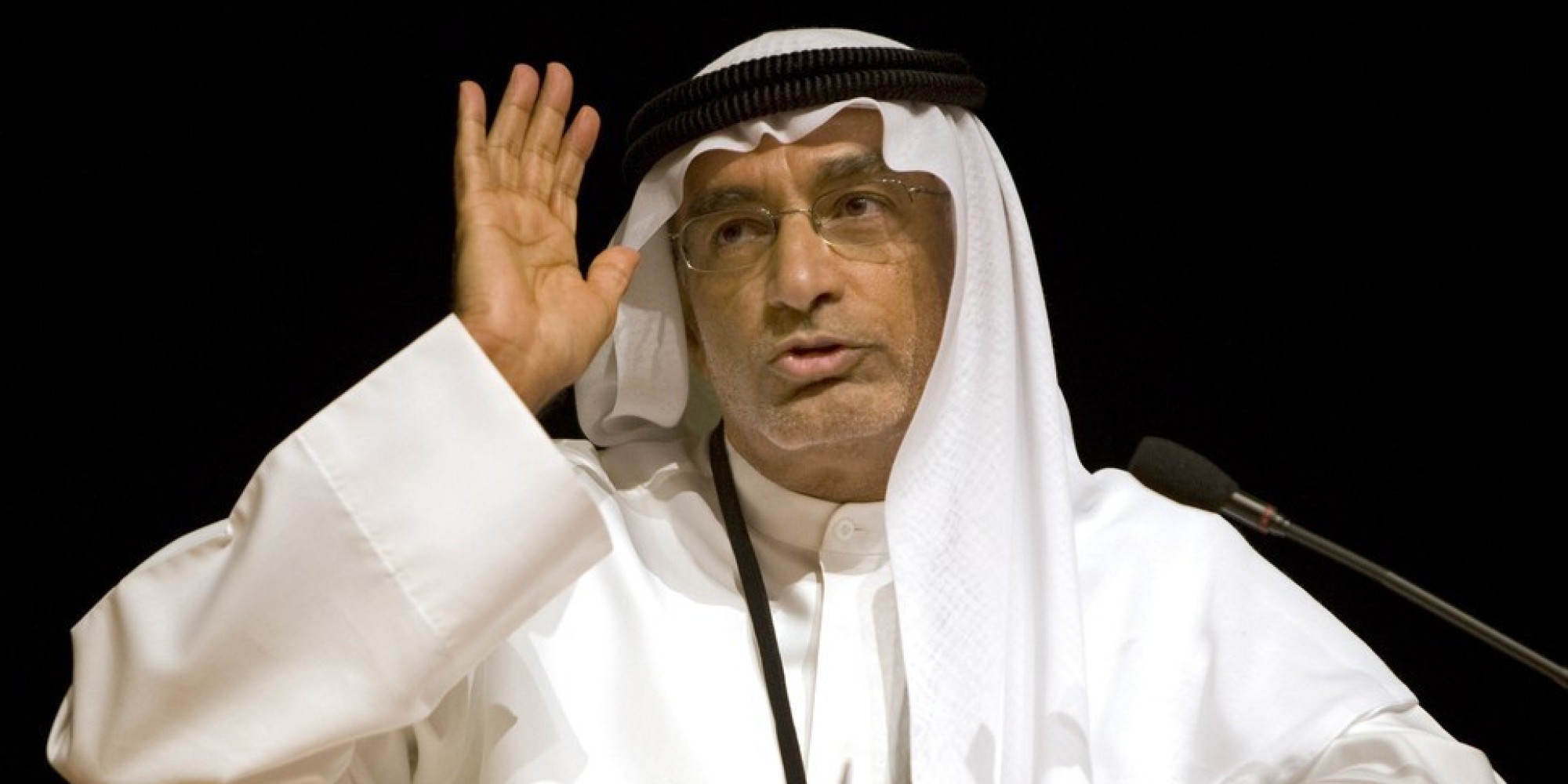 تغريدة لمقرب من دوائر صنع القرار في أبو ظبي تفجر غضبا سعوديا