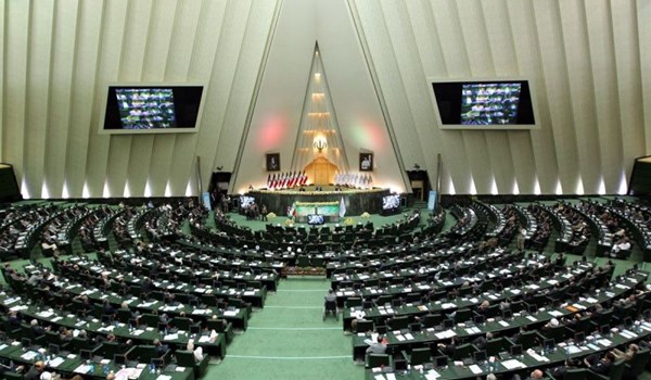 البرلمان الايراني يصادق على الخطوط العامة لمشروع دعم السلع الوطنية