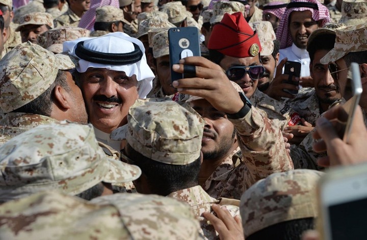 أول ظهور للأمير متعب مع الأمير أحمد 