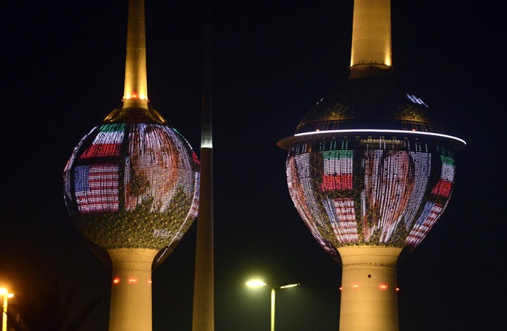 الكويت تطفئ أنوار أبراجها حدادا على بوش والسعوديون منزعجون 