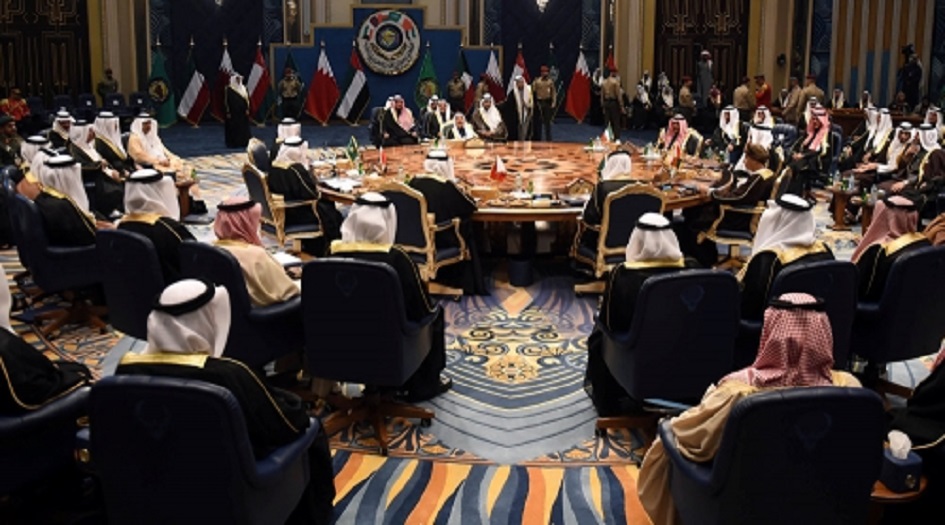 الملك سلمان يوجه دعوة لاميرقطر