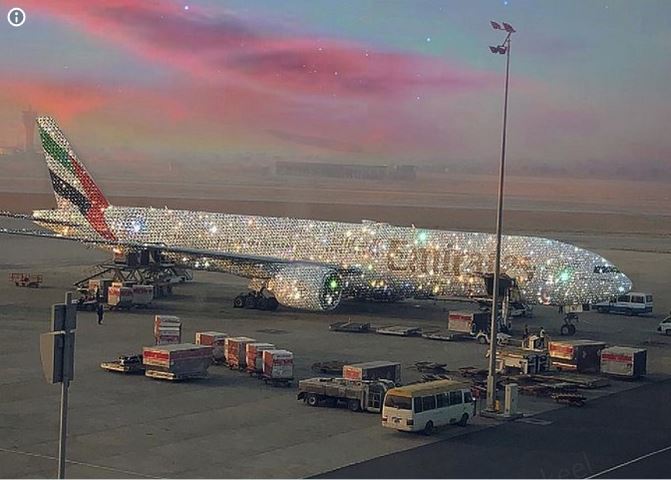  الإمارات تكشف حقيقة الطائرة المرصعة بالألماس
