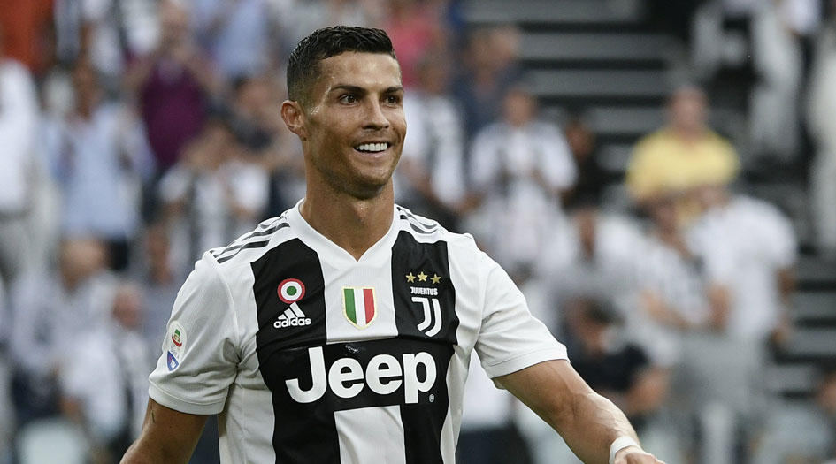 مشجع يطلب من رونالدو الفوز في مباراة  وإلا..