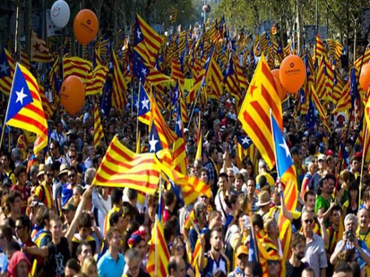 مواجهات بين الشرطة الإسبانية ومتظاهرين في برشلونة