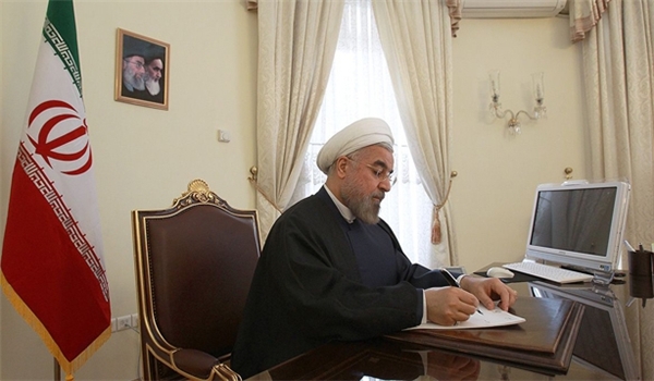 الرئيس روحاني يهنّئ قادة بلدان العالم برأس السنة الميلادية