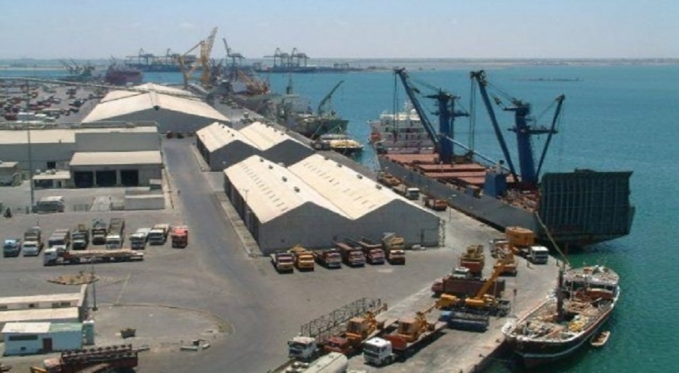 العراق يطالب السعودية بتوضيح حول وضع يدها على أحد موانئه النفطية