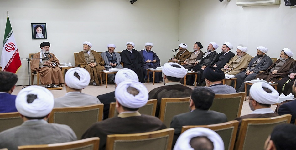 قائد الثورة يحث على ولوج الدعاة والمبلغين في الأجواء الإفتراضية