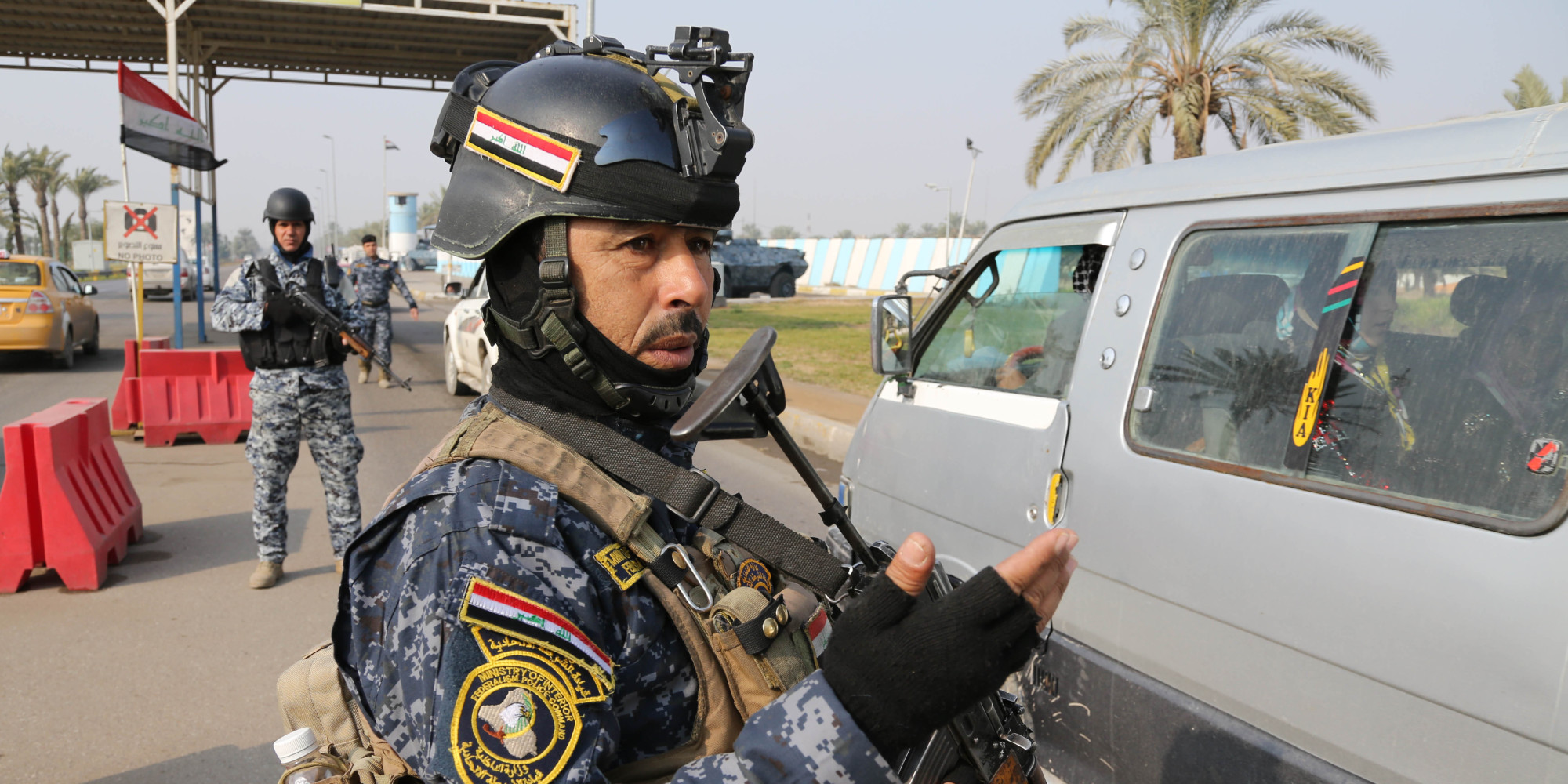 بالصور..موظفة مصرف عراقي تقود عصابة لسرقة البنوك