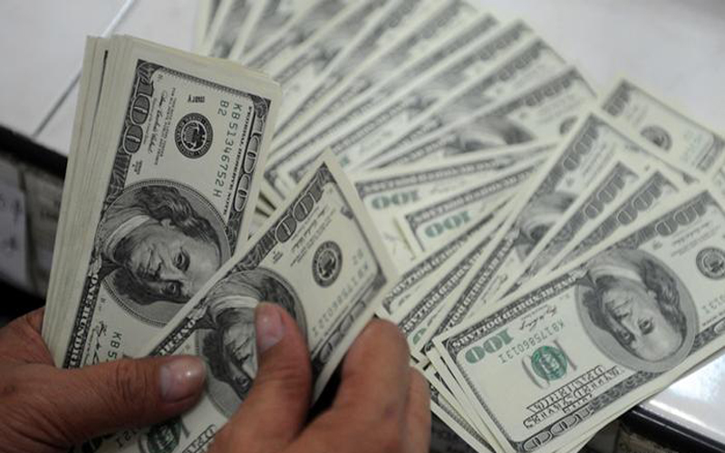 آخر التطورات بشأن أسعار صرف الدولار في العراق اليوم