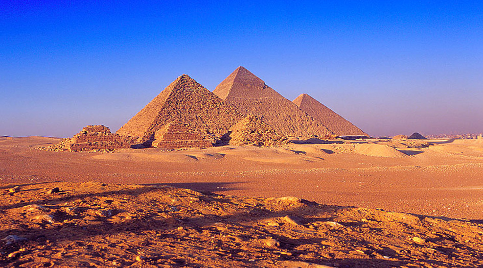 مصر تعلق على سحب الجنسية ممن لم يزوروا الاهرامات