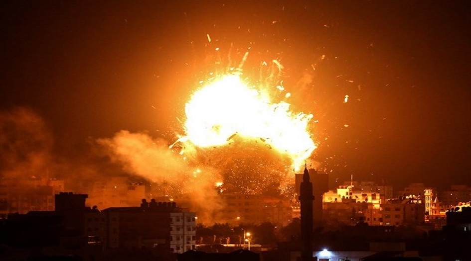 طيران الاحتلال الصهيوني يستهدف مرصدين للمقاومة جنوب قطاع غزة