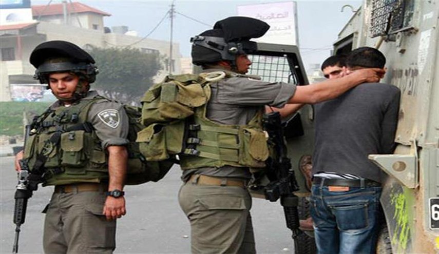 الاحتلال يعتقل 17 فلسطينيا
