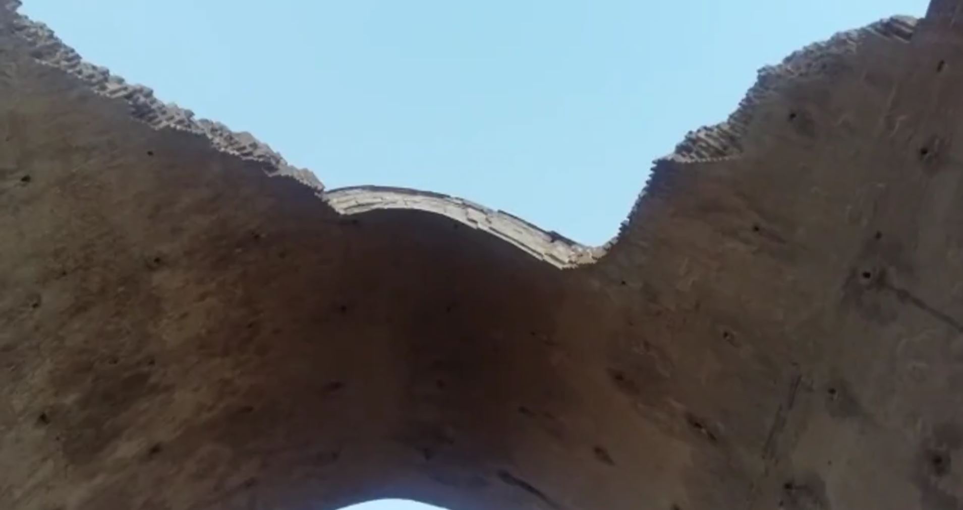 إيوان كسرى على وشك الانهيار