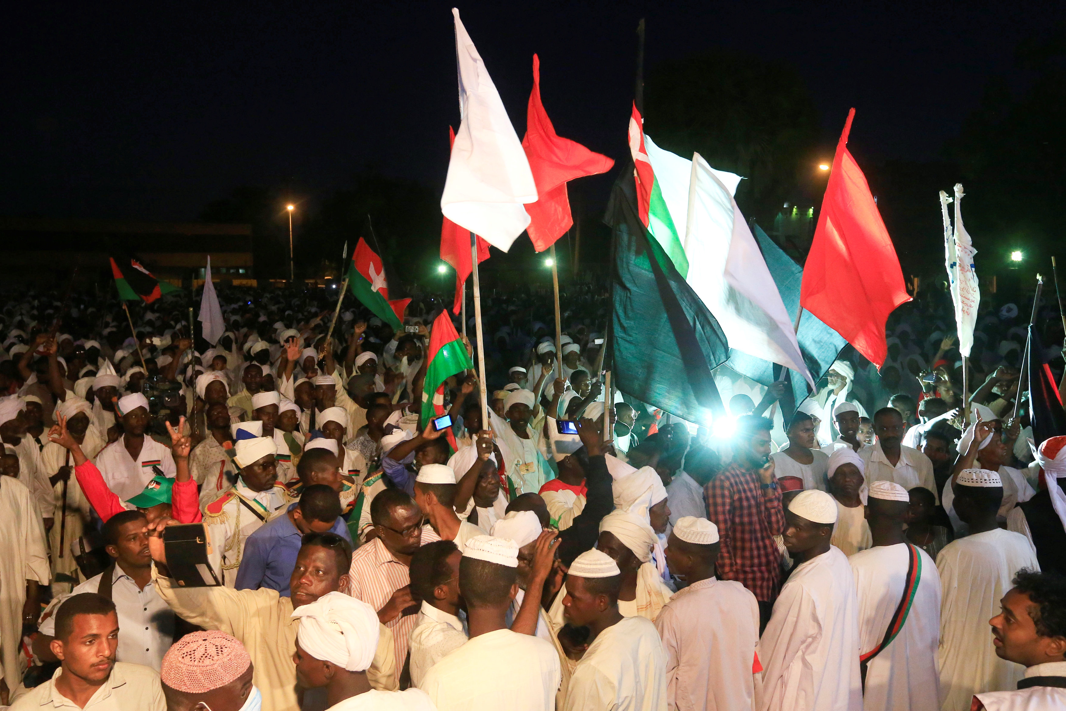 استمرار الاحتجاجات في السودان ... تسقط بس! 