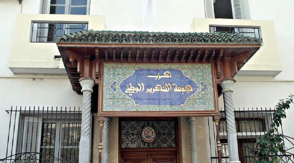 الحزب الحاكم بالجزائر يدعو القوى السياسية للانخراط في خارطة الطريق