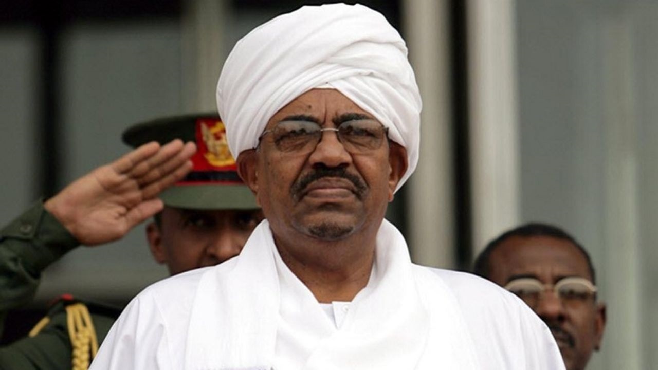 مصادر تكشف مكان اختباء عمر البشير