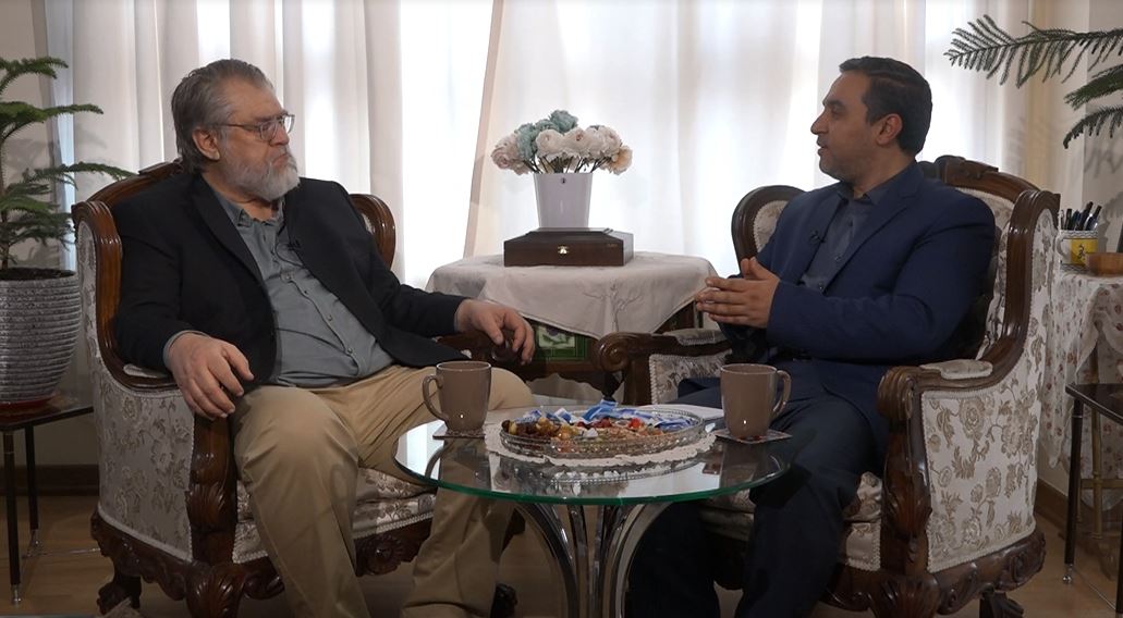 "لقاء خاص" سيناقش مساء اليوم الجانب الثقافي للثورة الاسلامية