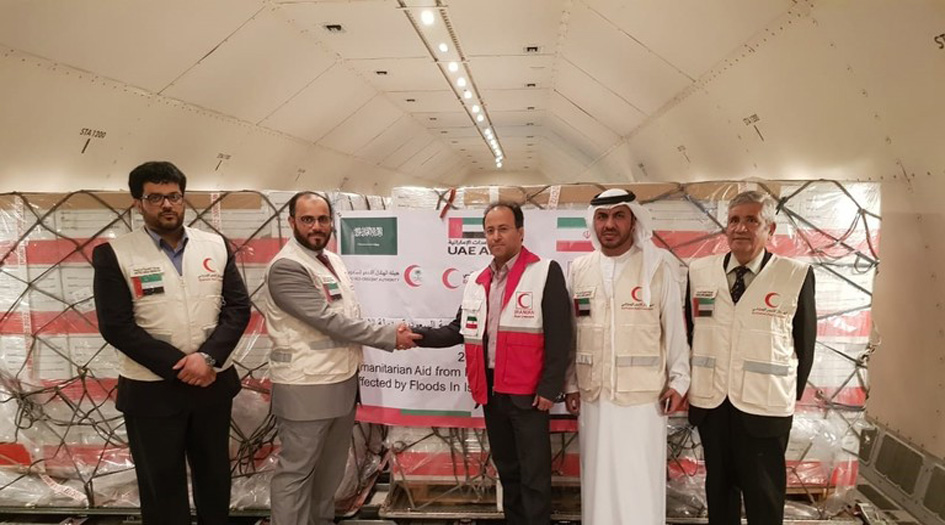 طائرة إغاثة تحمل مساعدات إماراتية سعودية تتجه إلى إيران